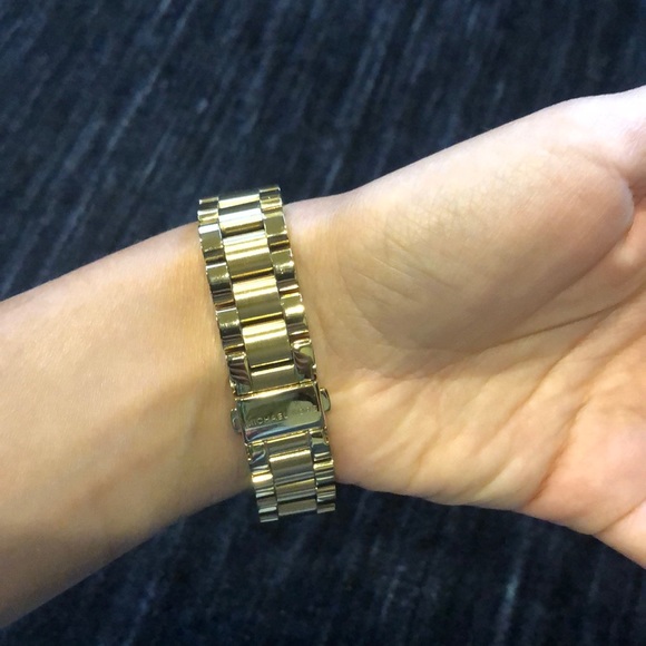 Michael kors watch - Picture 2 of 4